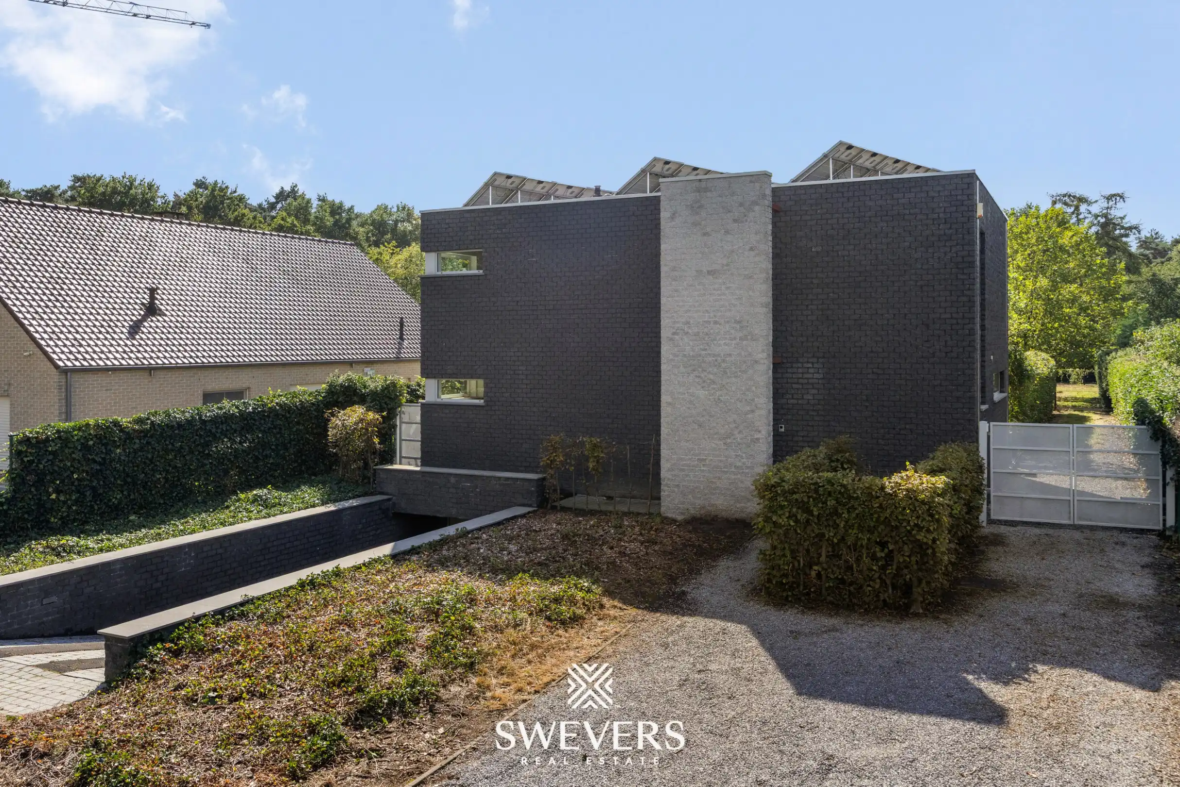 Recente woning op 16are55ca grond met zwembad te Tessenderlo-Ham foto {{pictureIndex}}