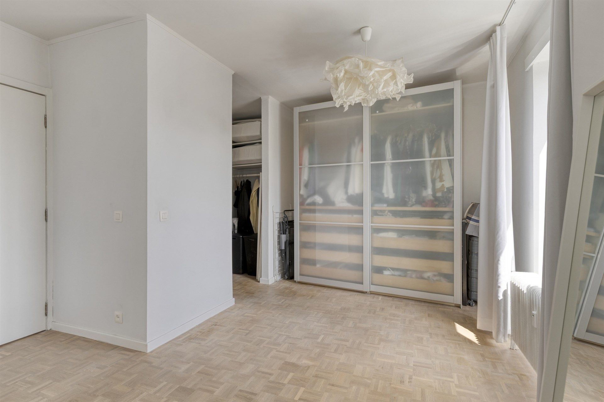 Instapklaar appartement met terras te koop in Berchem!  foto 12