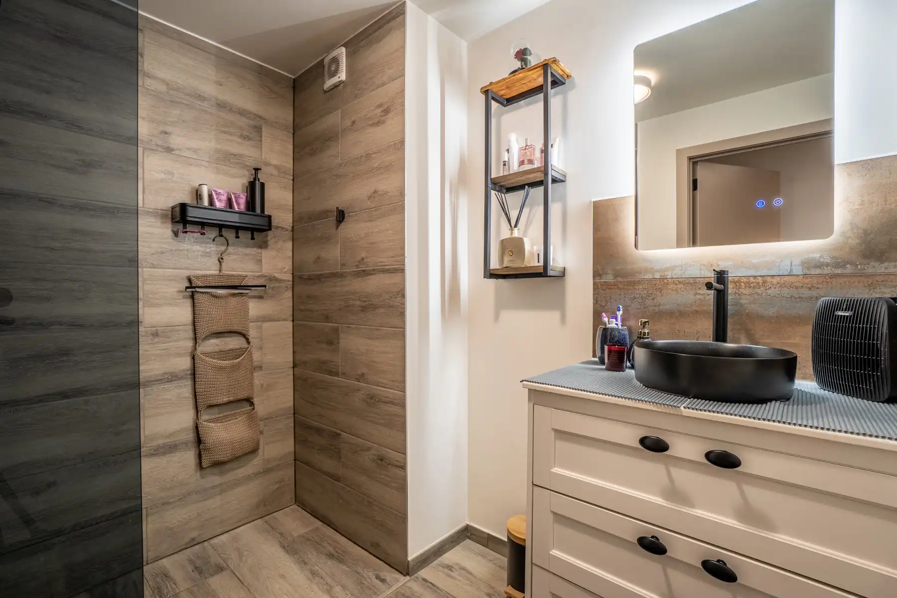 Appartement te koop in Halle: 137 m², 2 slaapkamers, zonnig terras, lift en EPC B, nabij Brussel foto 8