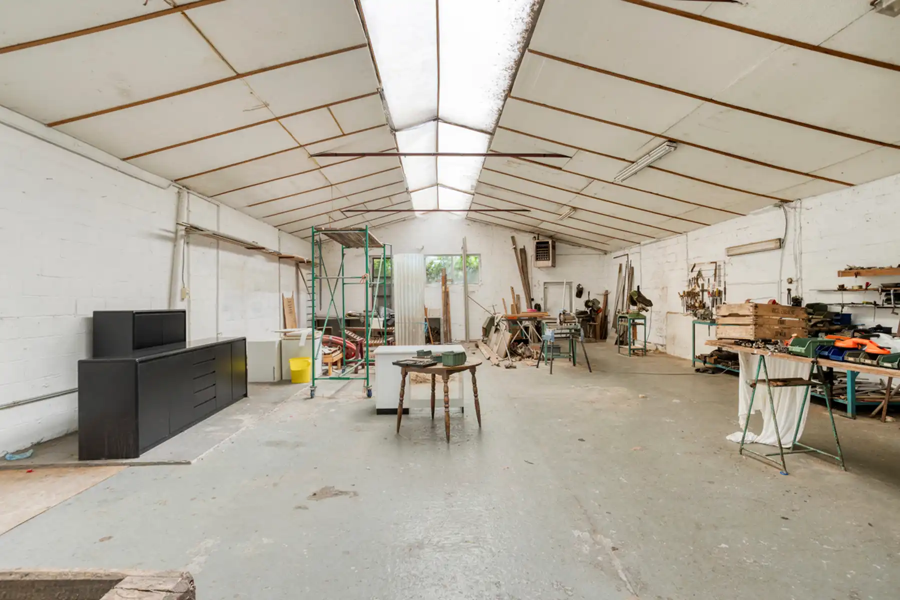 Bungalow (+/- 163 m²) + loods/werkplaats (>400 m²) + oprit foto 27
