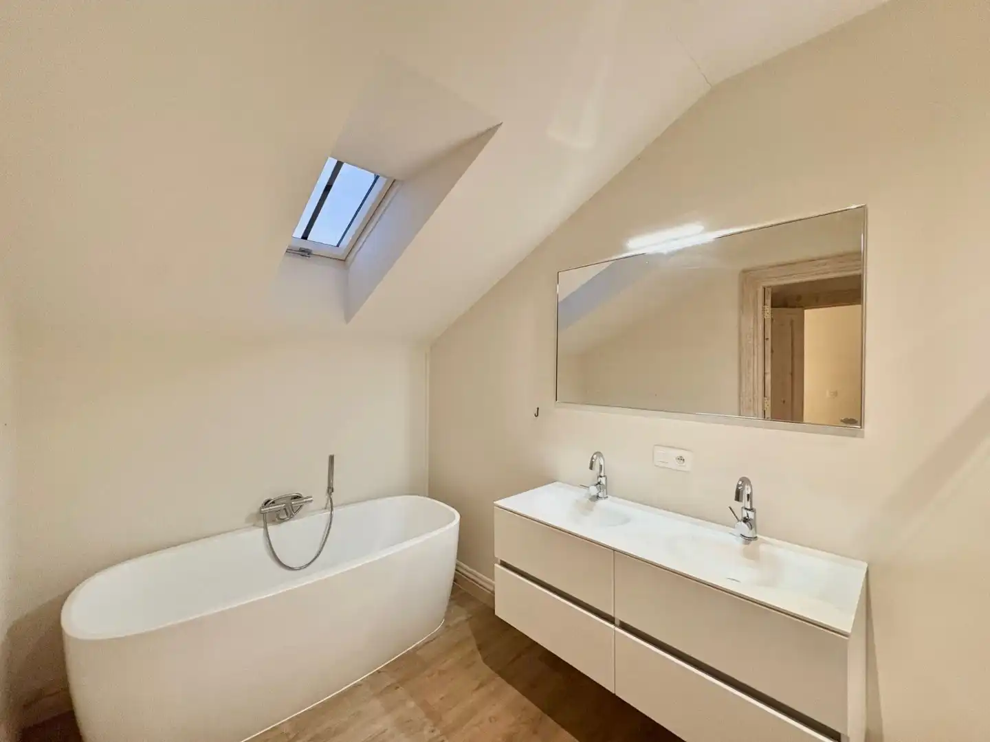 Unieke duplex penthouse met twee slaapkamers en een prachtig dakterras foto 7