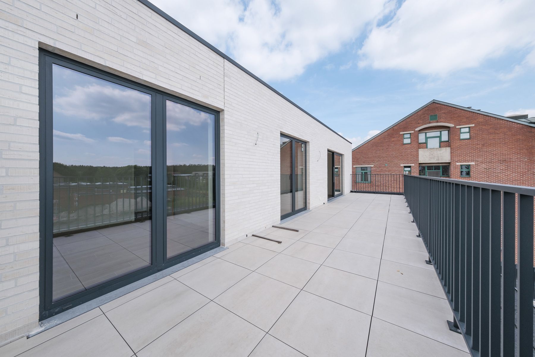 Prachtig nieuwbouwappartement met groot en zonnig terras  foto 4