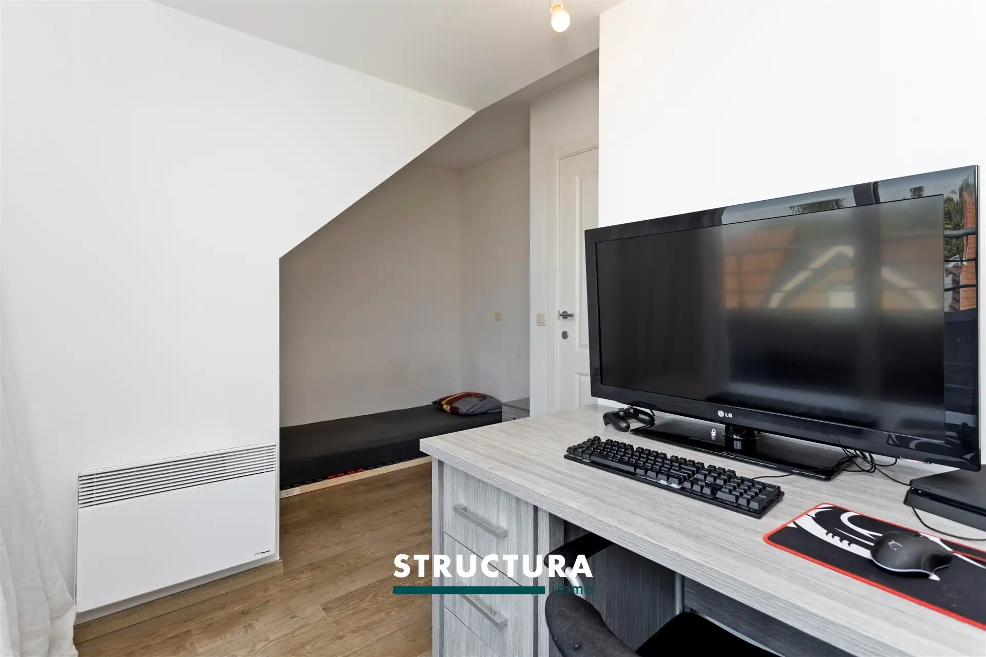 Ruim duplexappartement met 2 slaapkamers foto 10