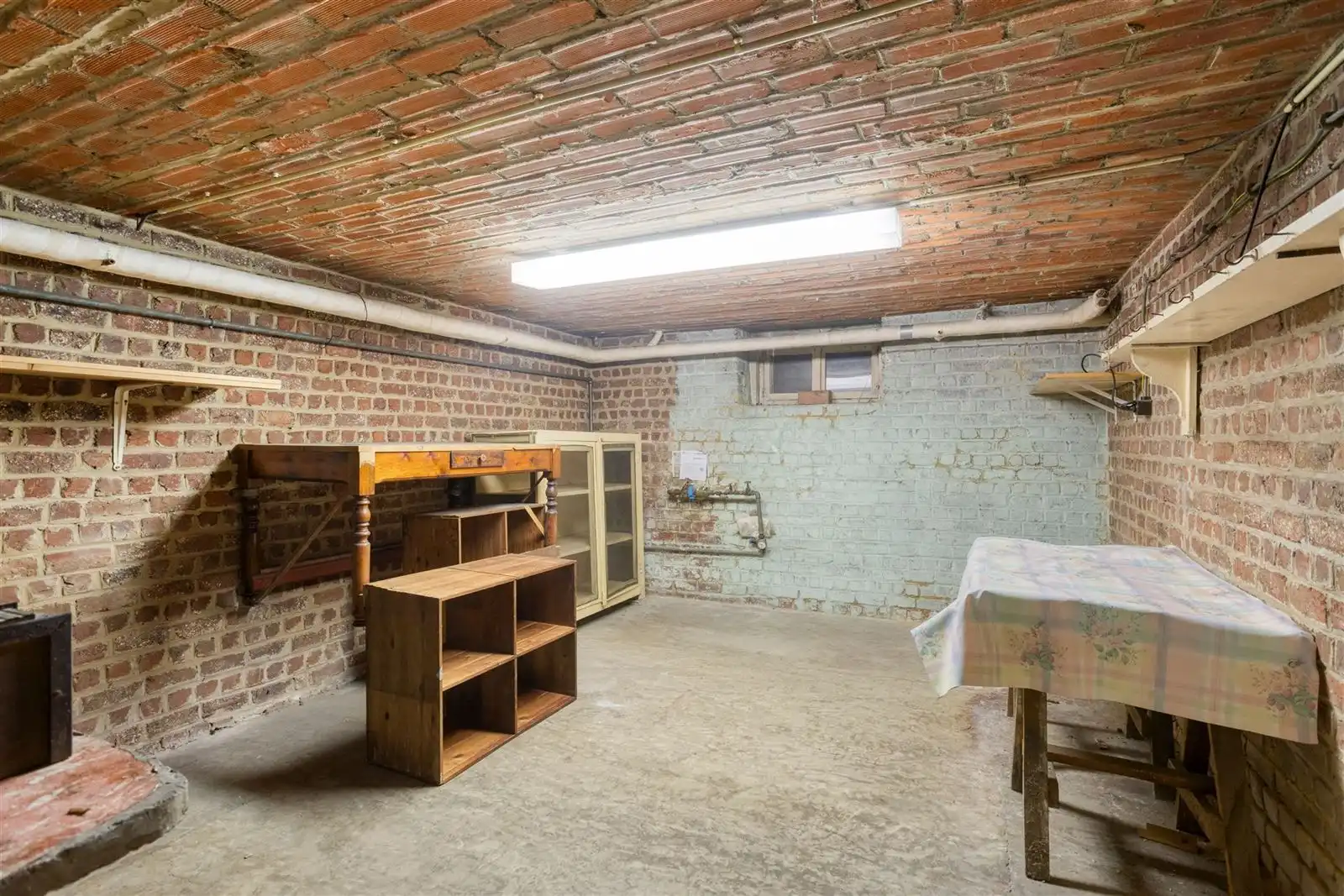 Karaktervolle woning met veel ruimte en potentieel  foto 25