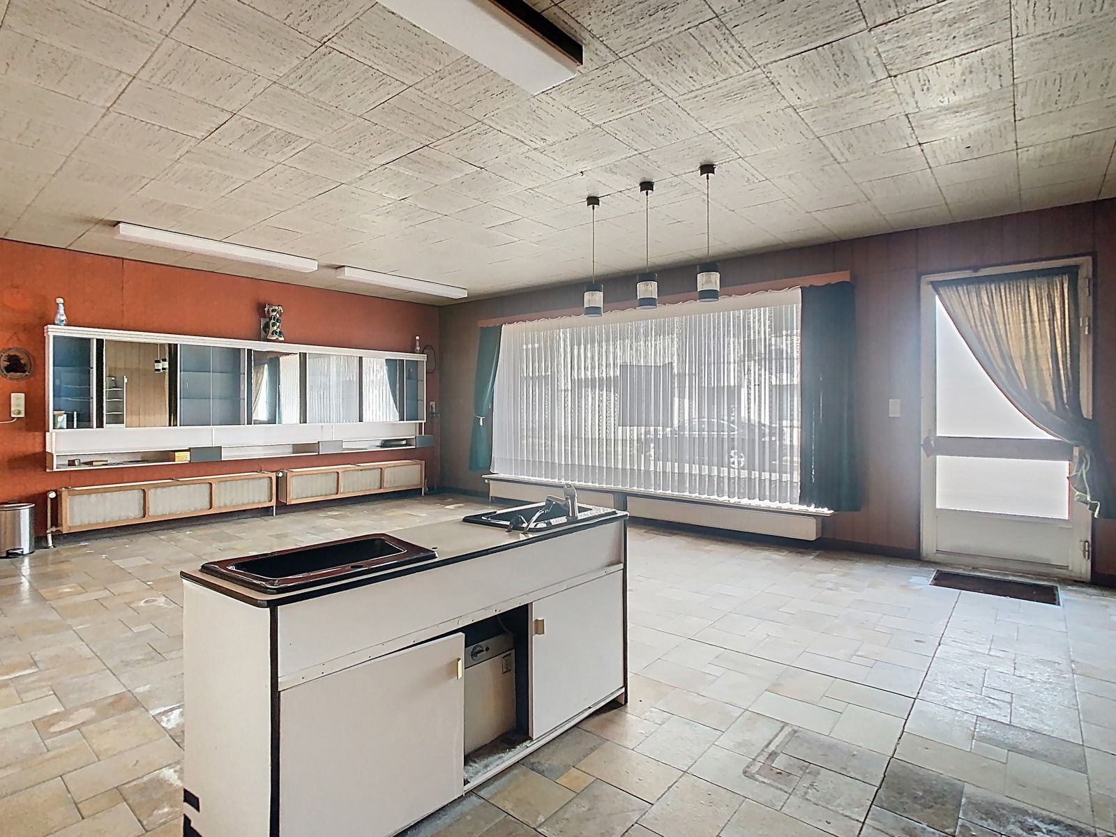 Zéér Ruime Woning met voormalig Handelspand én Tuin! foto 10