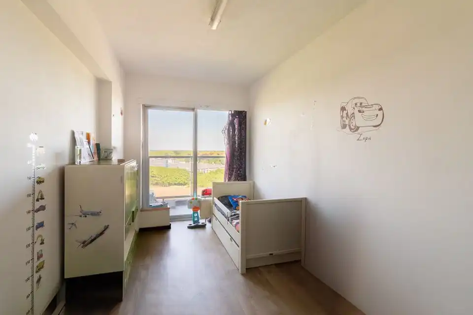 Te renoveren appartement met panoramisch zicht over Merksem foto 7
