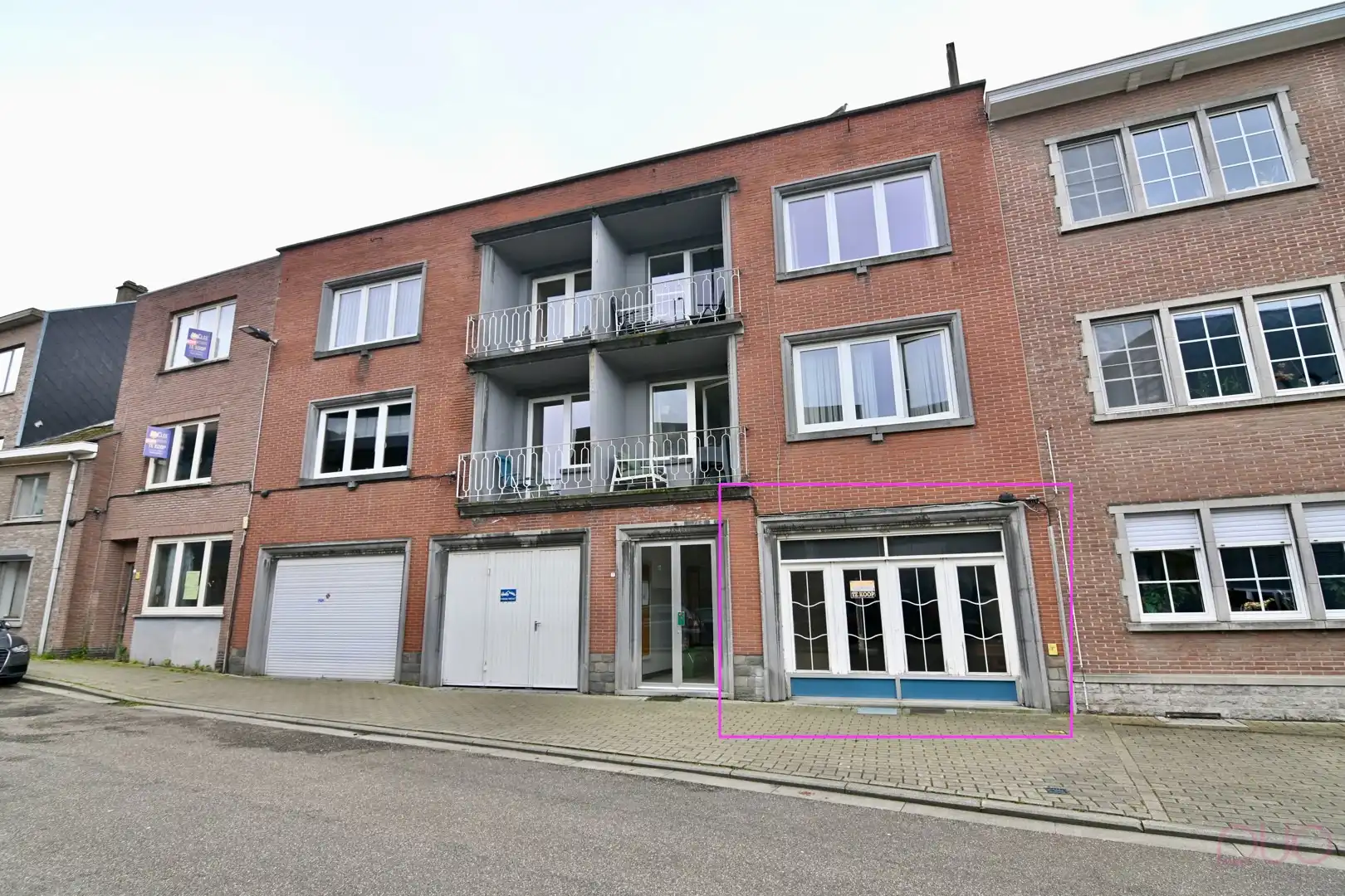 Hoofdfoto van de publicatie: Te renoveren gelijkvloers appartement met 2 slaapkamers en patio