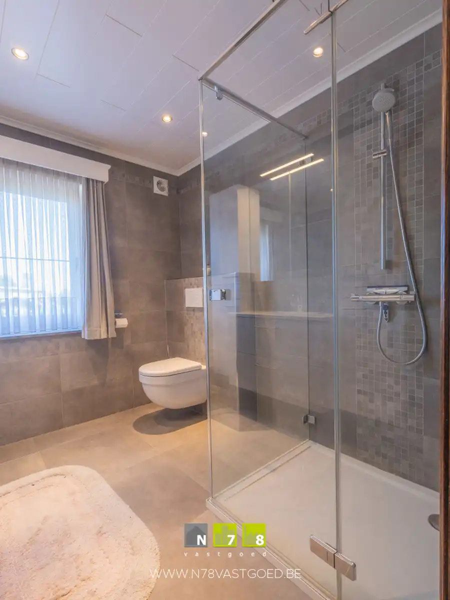 Gebouw te koop foto 19