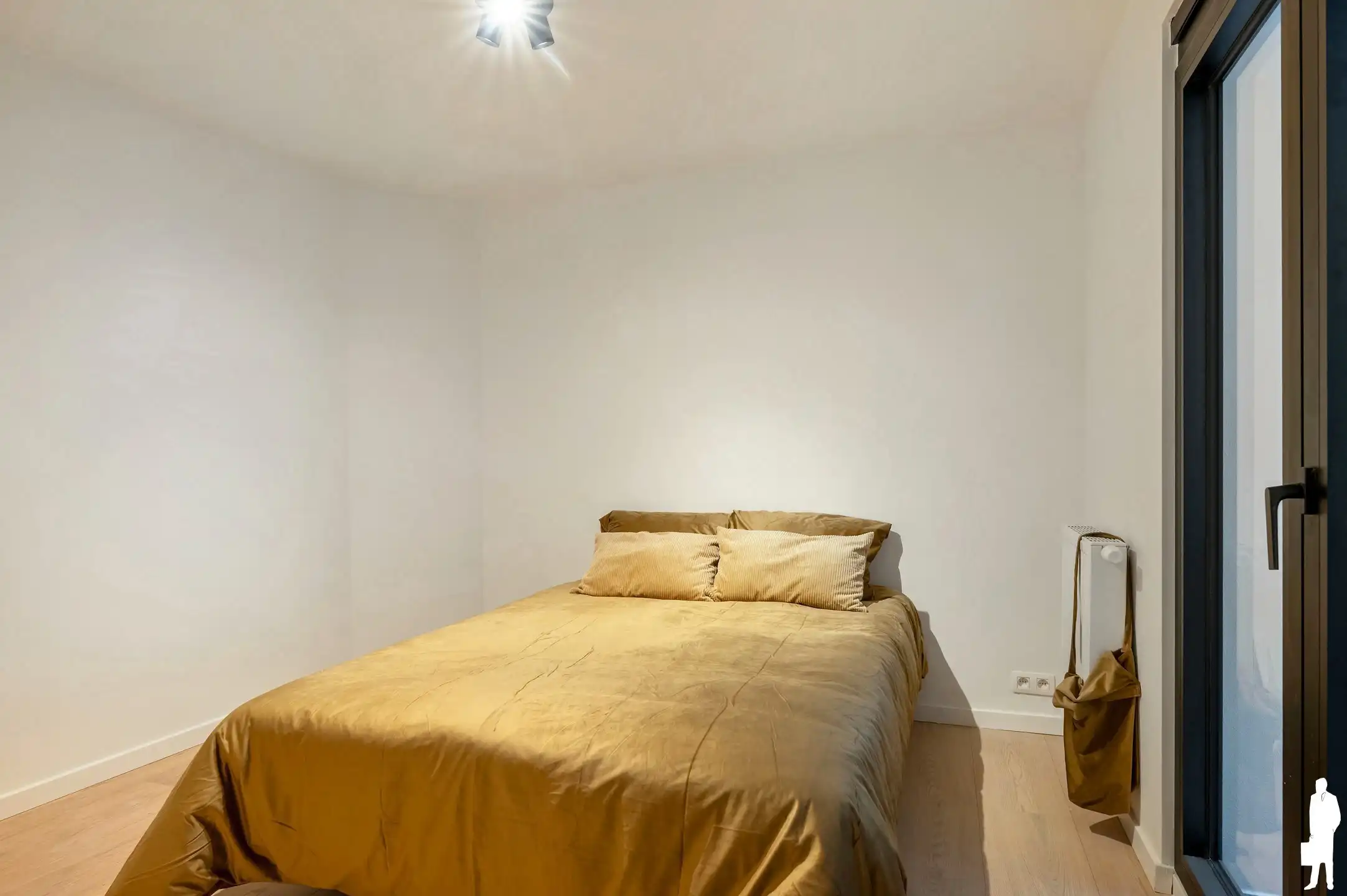 Gerenoveerde duplex met terras foto 10