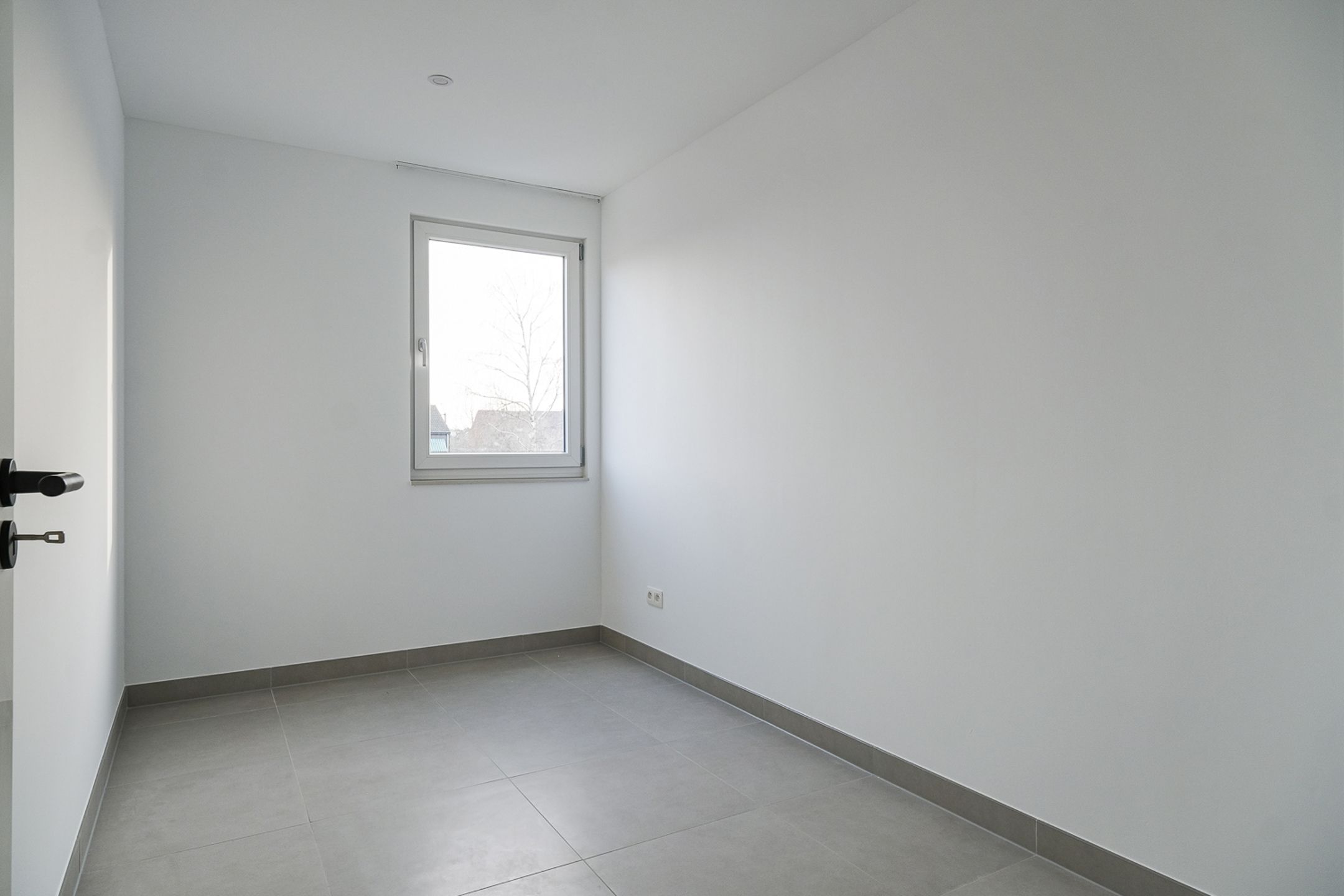 Halfopen energiezuinige gezinswoning - Ideale investering! foto 8