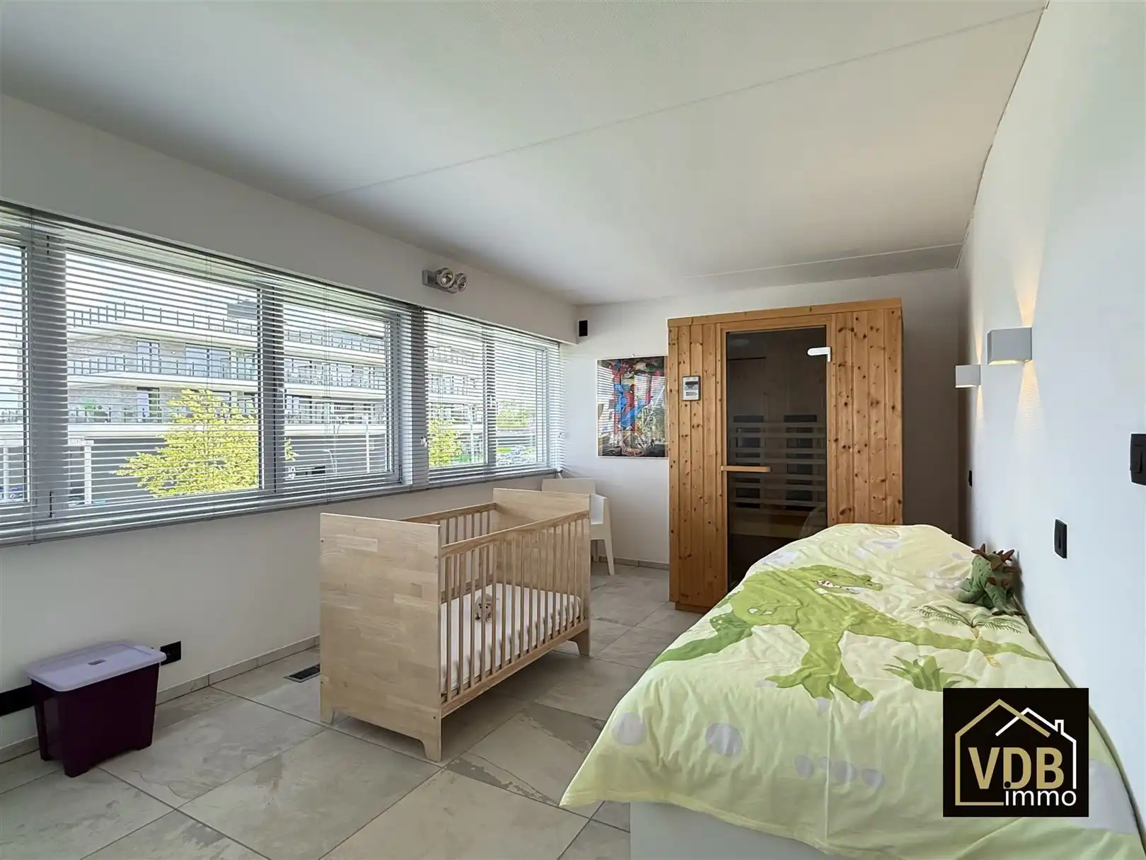 COMMERCIEEL PAND MET PENTHOUSE OP TOP LOCATIE foto 77