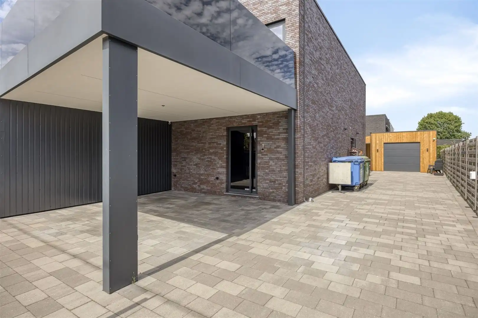 TE KOOP: Modern handelshuis met eindeloze mogelijkheden in Koersel! foto 49