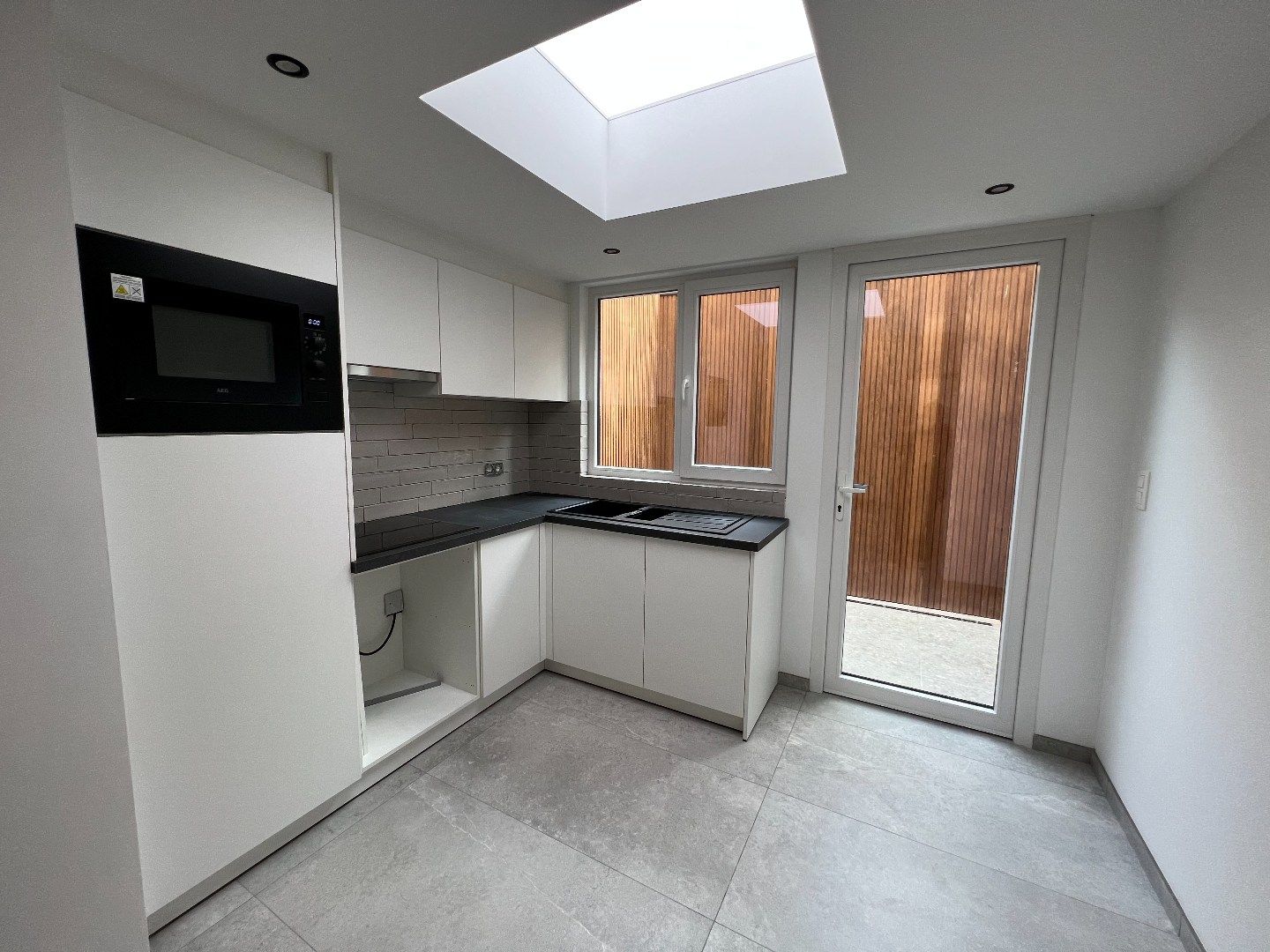 WONING MET 2 SLAAPKAMERS EN TERRAS IN CENTRUM foto 5