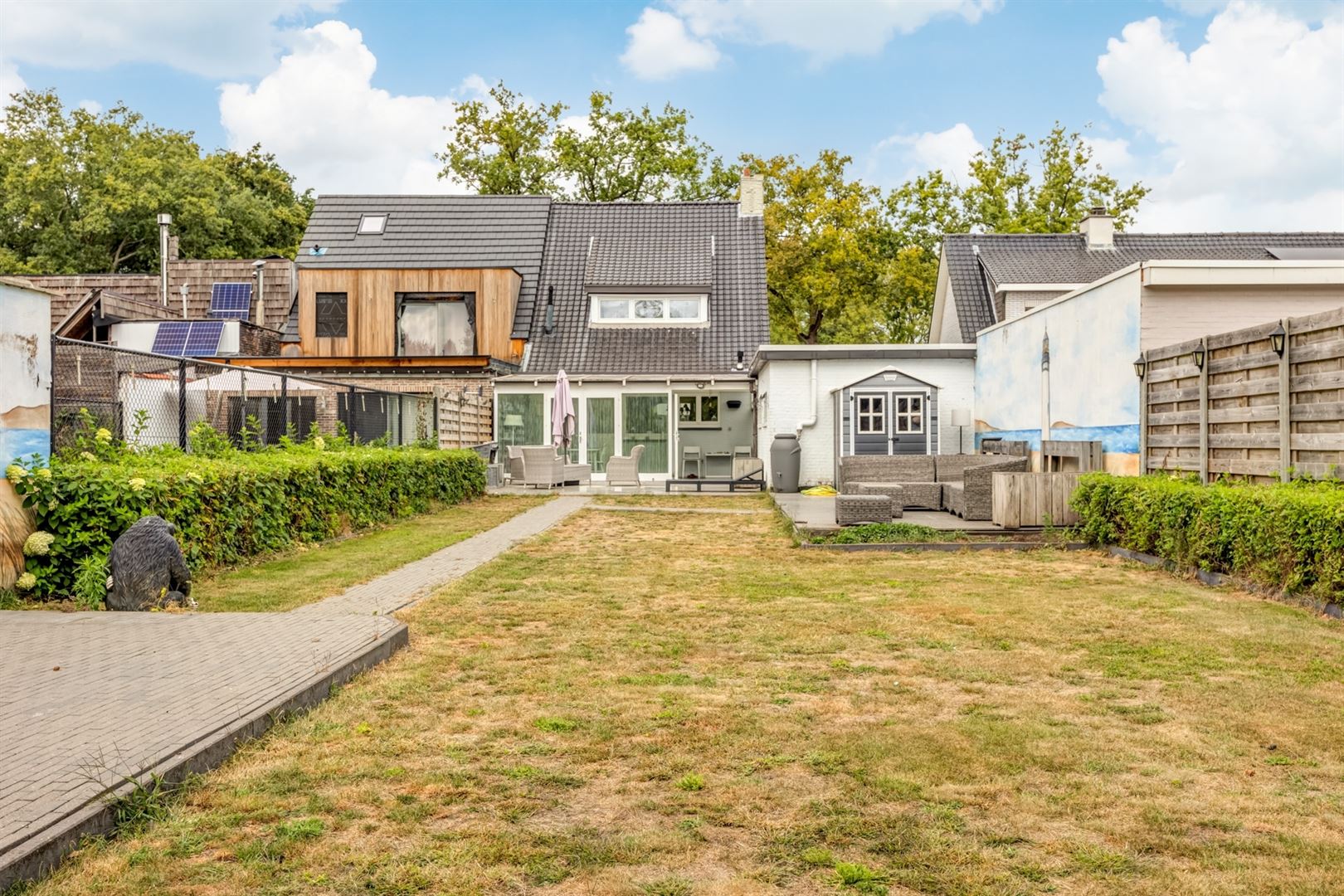Instapklare halfopen woning met zonnige tuin aan de Vaart Schoten foto 22