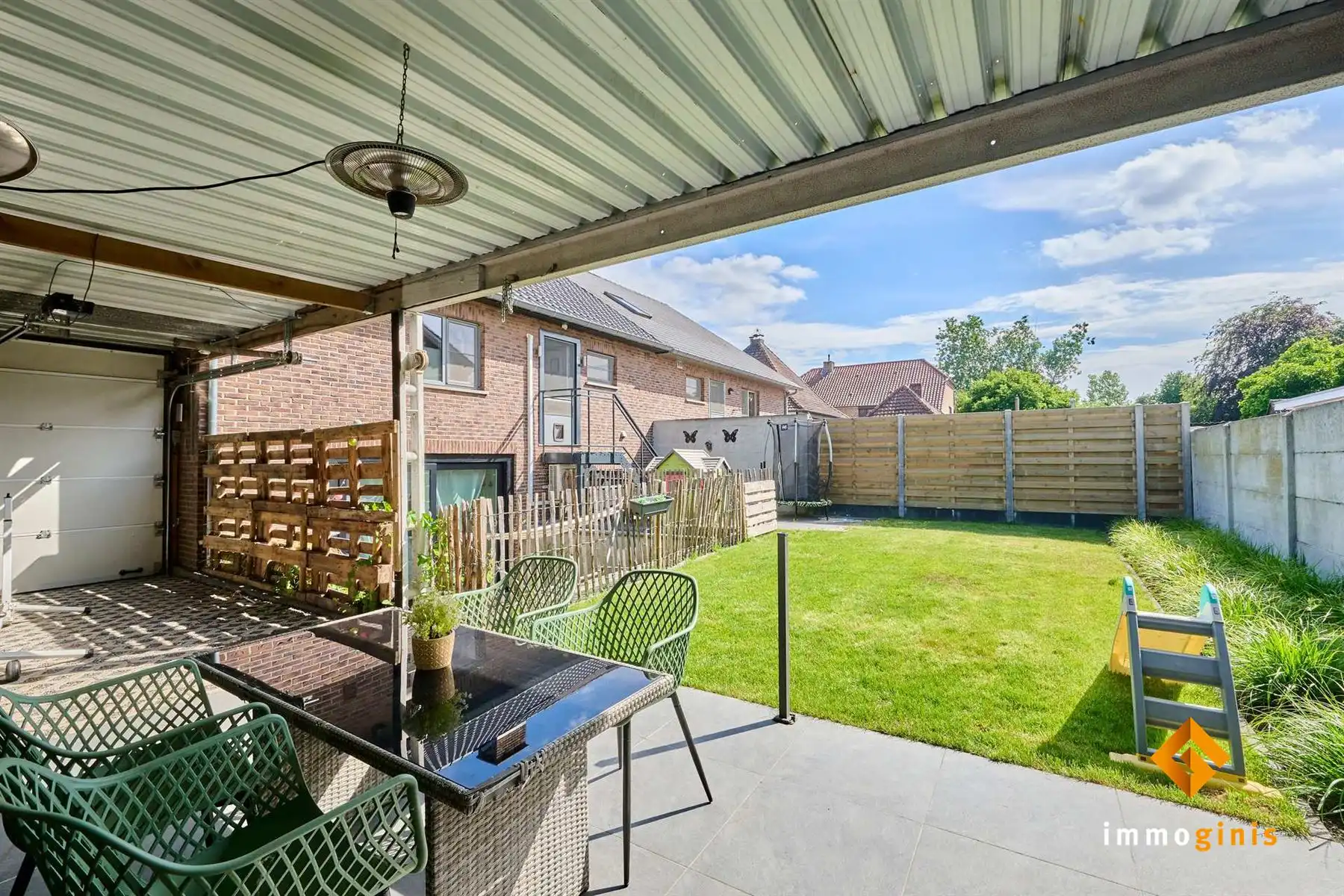 Gerenoveerde woning met 3 ruime slaapkamers, op een prachtige locatie vlakbij het centrum van Bocholt. foto 21