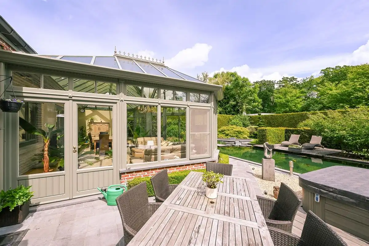 Instapklare villa met zwemvijver foto 27