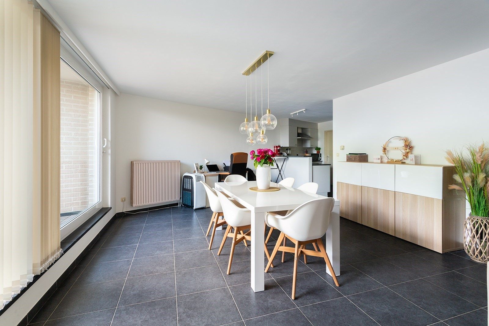 Ruim en Instapklaar appartement met terras  foto 4