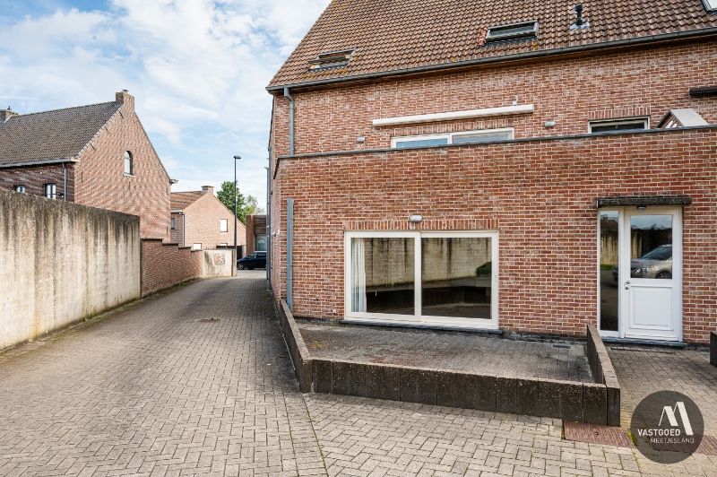 Gelijkvloers appartement 92m² met terras en GARAGE foto 2