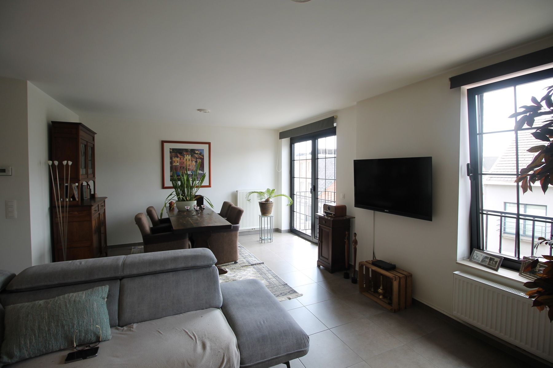 Een appartement op de 2de verdieping met 2 slaapkamers en lift. foto 3