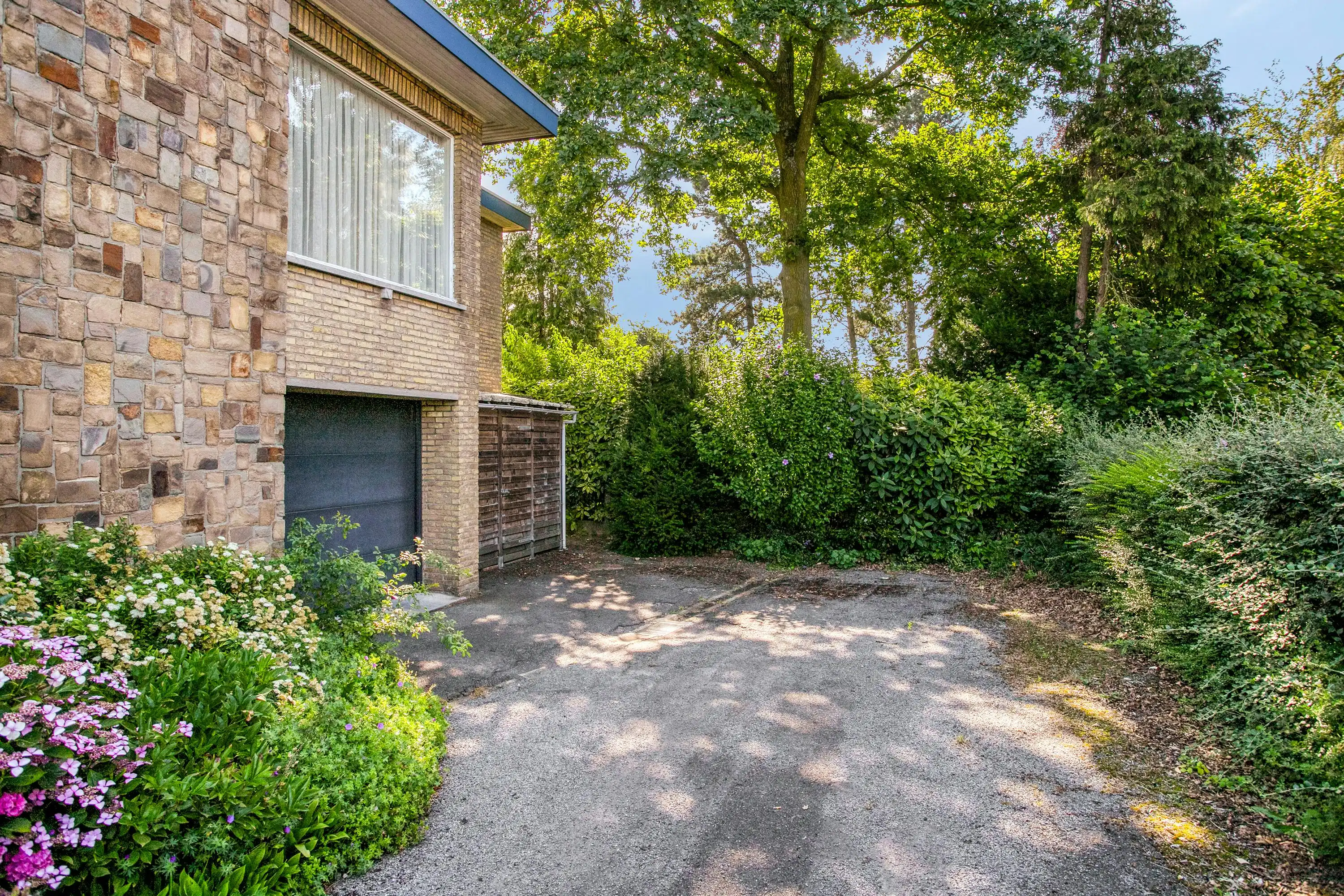 Unieke karakterwoning op 1.411 m² met tal van mogelijkheden foto 23