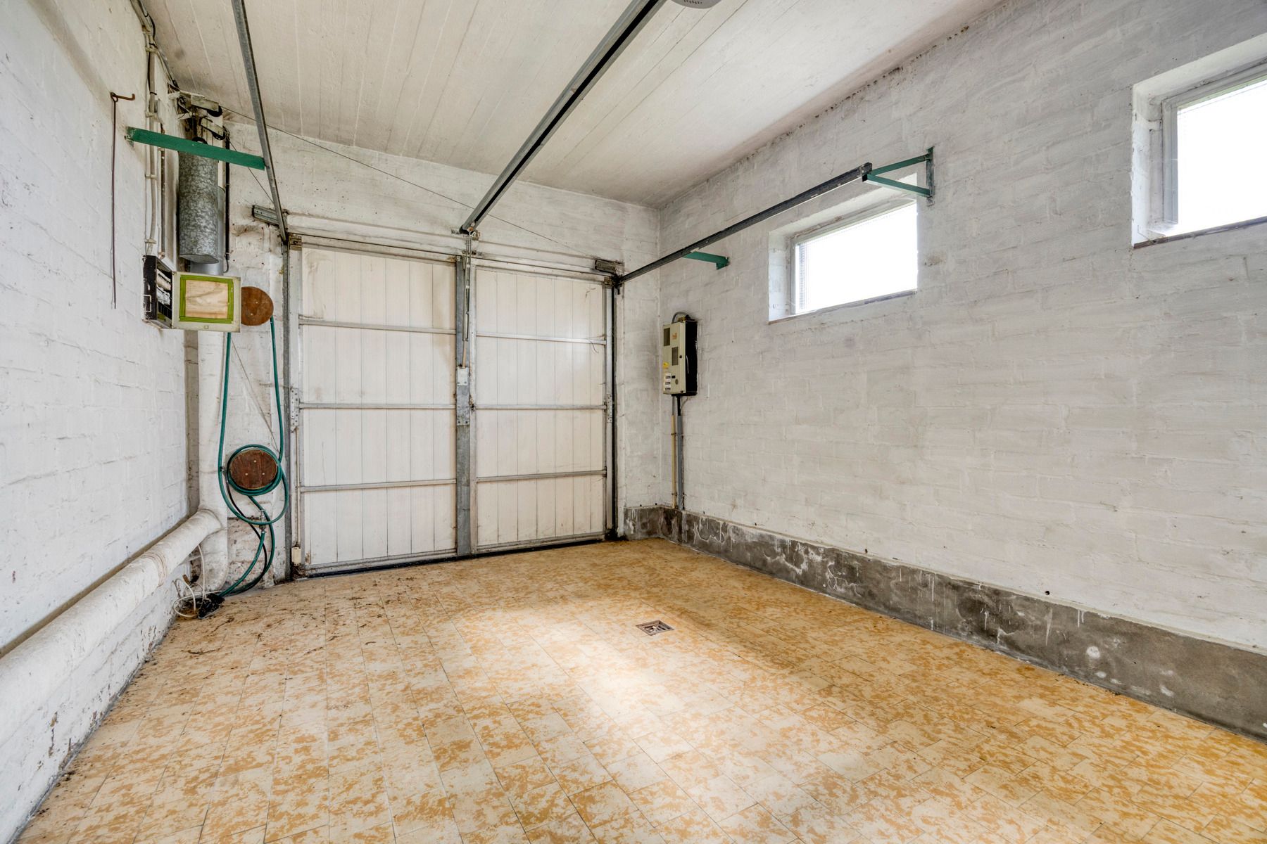 Ruime gezinswoning met garage, veel licht en mogelijkheden tot 6 à 7 kamers, kangoeroewoning of vrij beroep, vlak bij kasteelpark Ter Rijst. foto 28