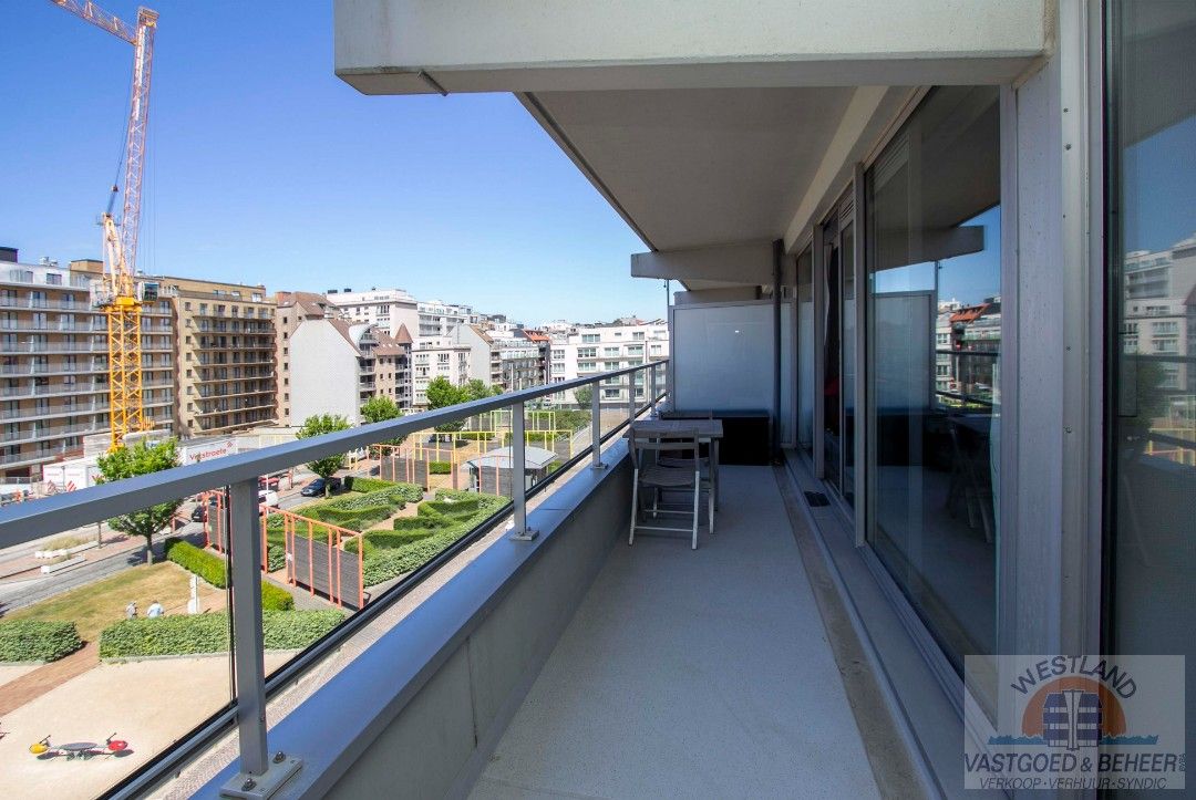 Instapklaar appartement met 1 slaapkamer en slaaphoek te koop in hartje Nieuwpoort-Bad foto 9