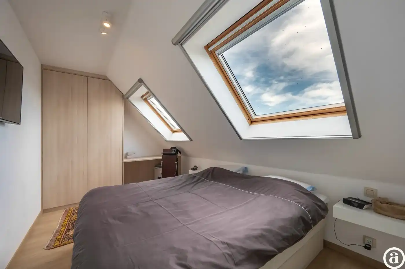 Zonnig duplex-appartement met 3 slaapkamers en garagebox.    foto 11