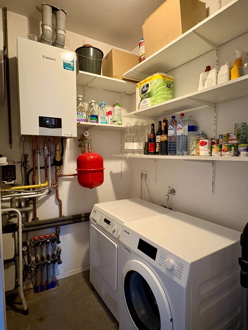 Uitzonderlijk twee slaapkamer appartement met zicht over Kortrijk. foto 10