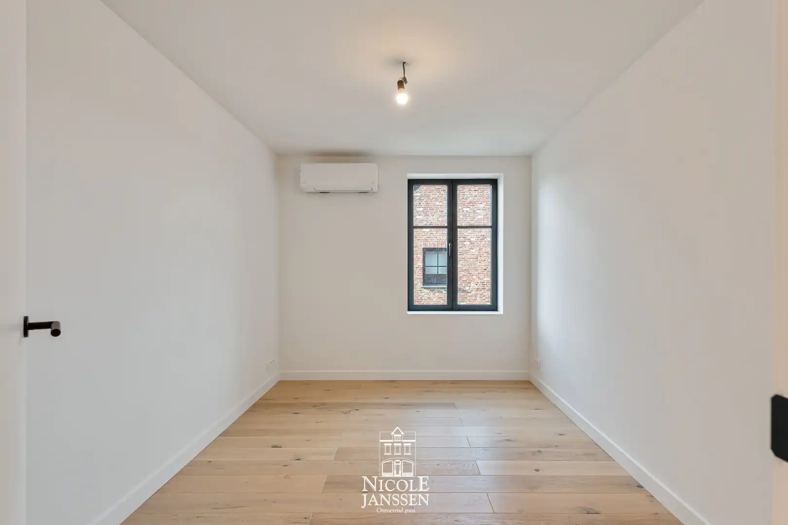 Nieuwbouwwoning van 194m² foto 9