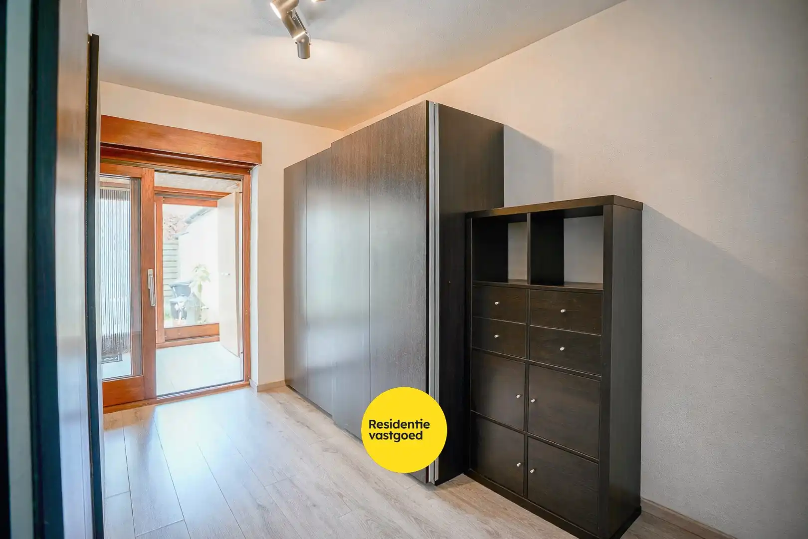 Gelijkvloers appartement met grote tuin (573 m²) in Sint-Andries foto 10