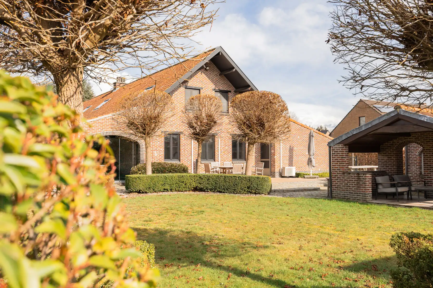 Prachtige hoeve met kwalitatieve afwerking foto 32