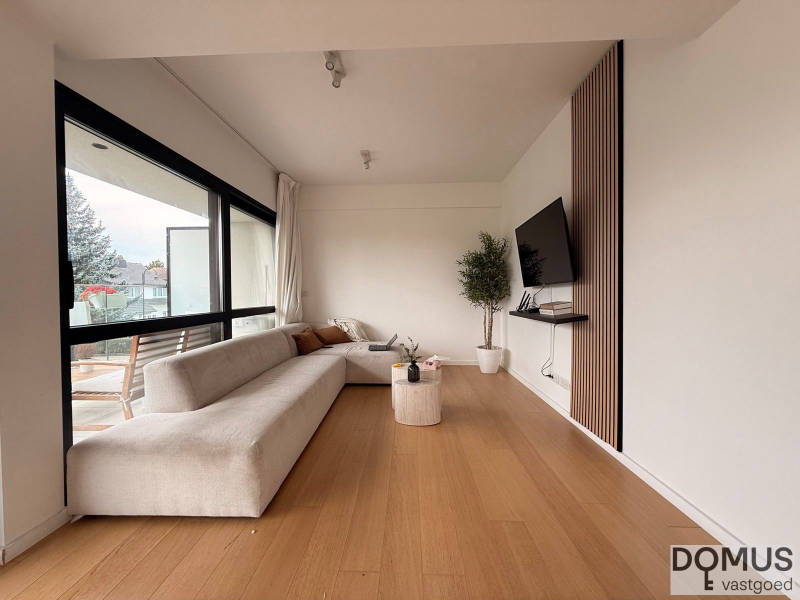 Zeer knap appartement op topligging foto 5