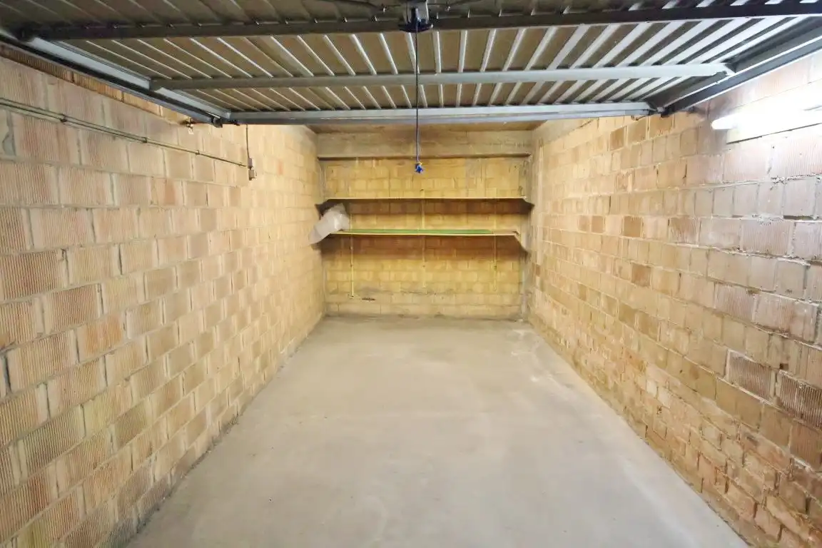 Garage te huur foto 4
