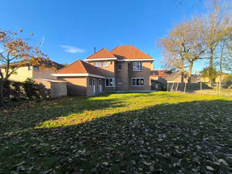 Hoofdfoto van de publicatie: Ruime alleenstaande woning