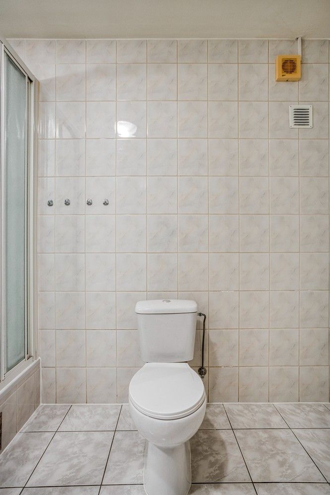 Ruim duplex-appartement met 3 slaapkamers in het hart van Gellik foto 16