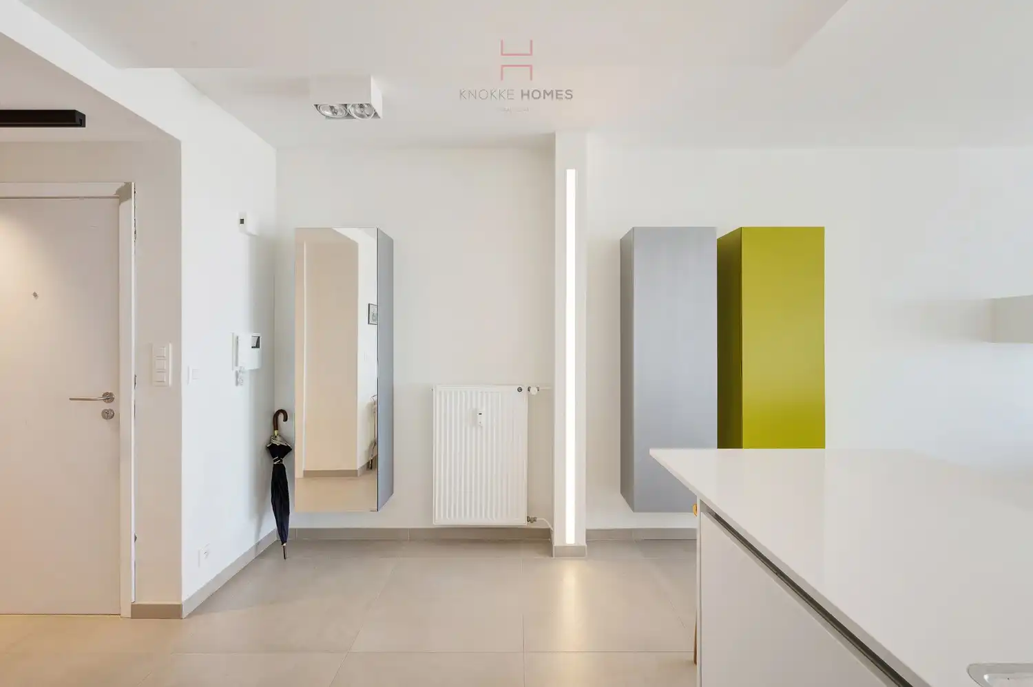 Instapklaar 3-kamerappartement met frontaal zeezicht aan het Rubensplein foto 14