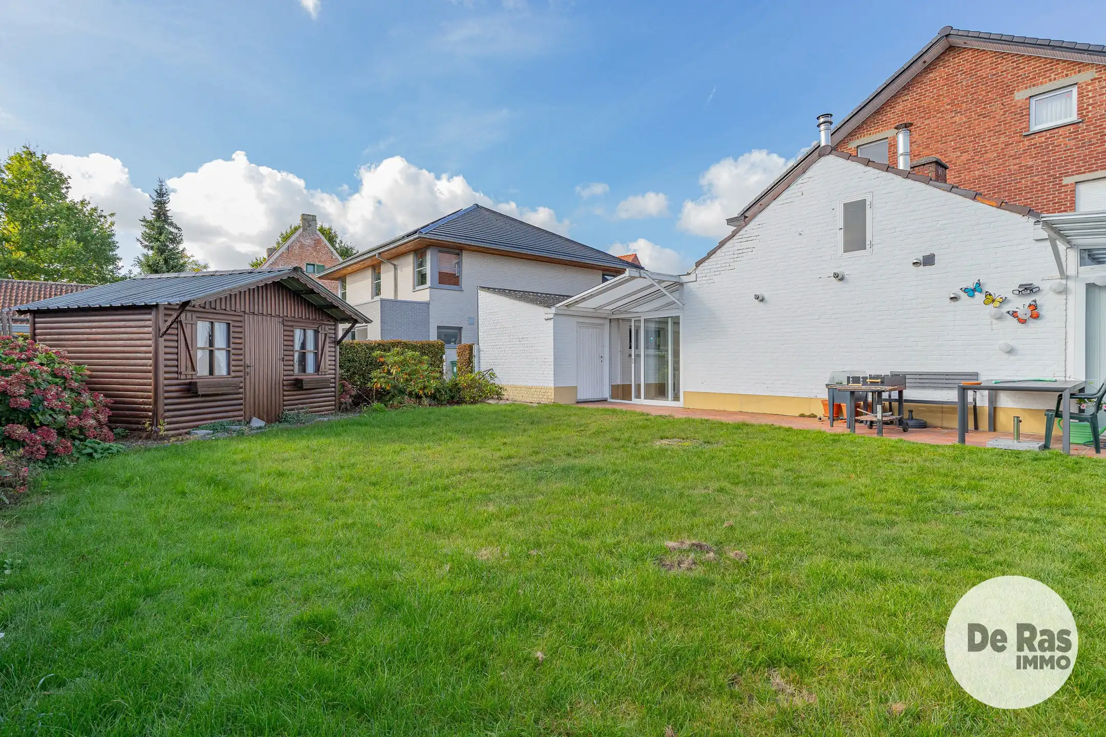 HILLEGEM - Gezinswoning met tuin  foto {{pictureIndex}}