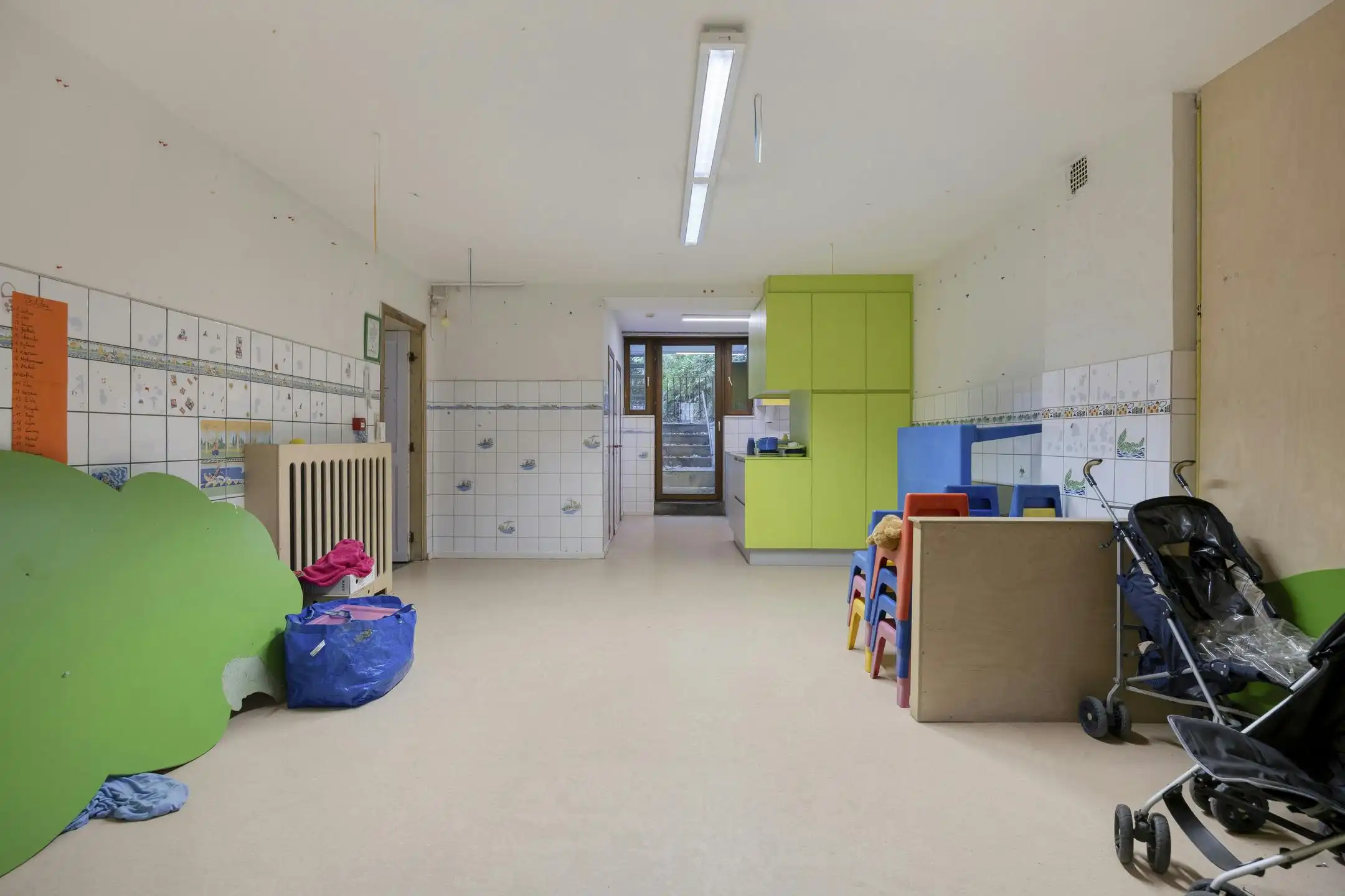 Op te frissen herenhuis met 7 slaapkamers en stadstuin. foto 26