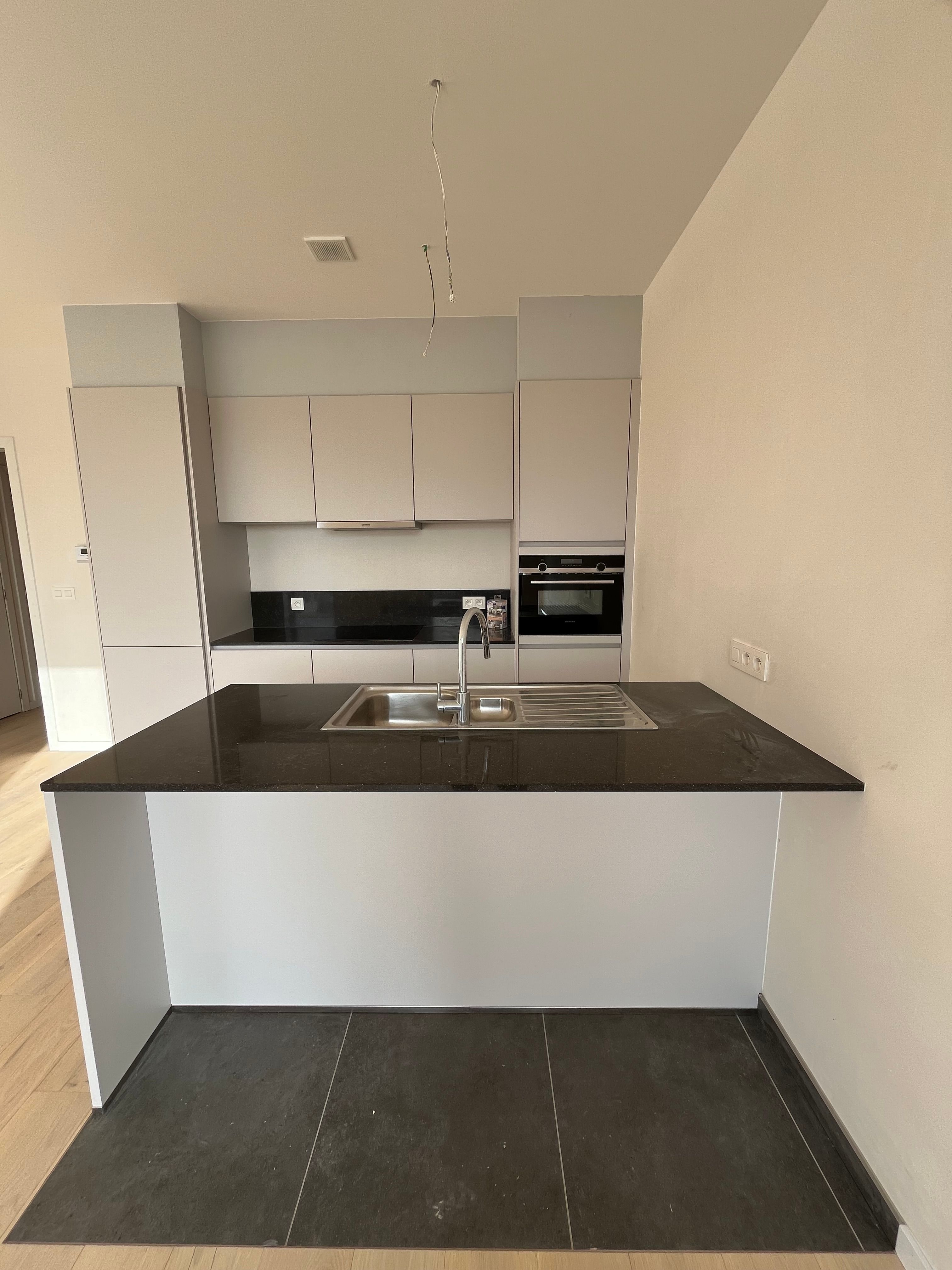 Zonovergoten nieuwbouw appartement + garage foto 17