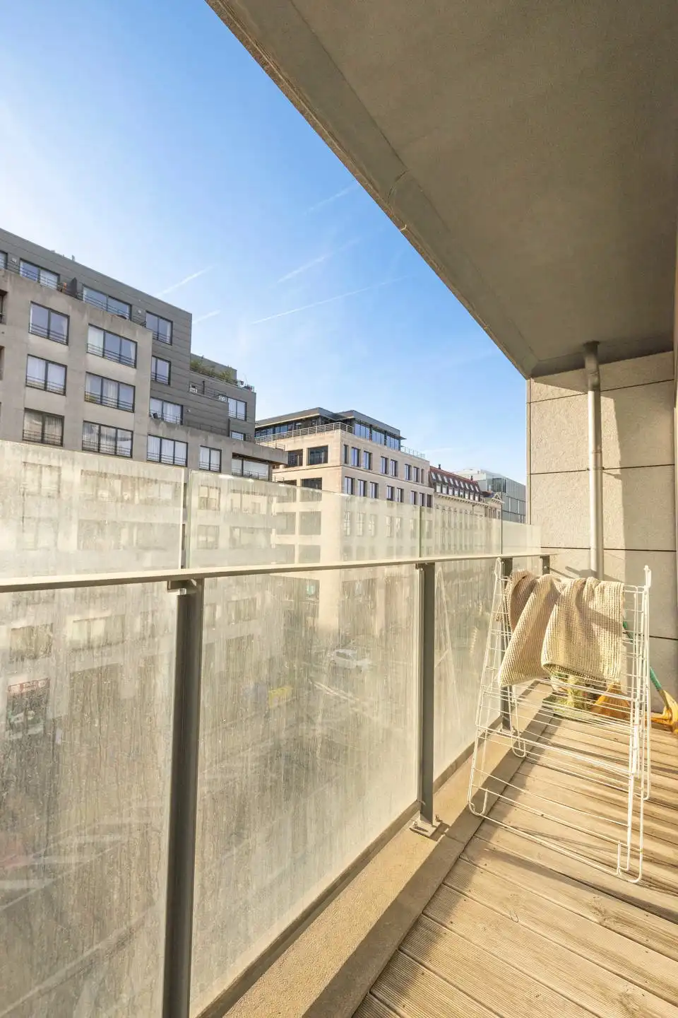 Appartement met 2 slaapkamers en terras foto 2