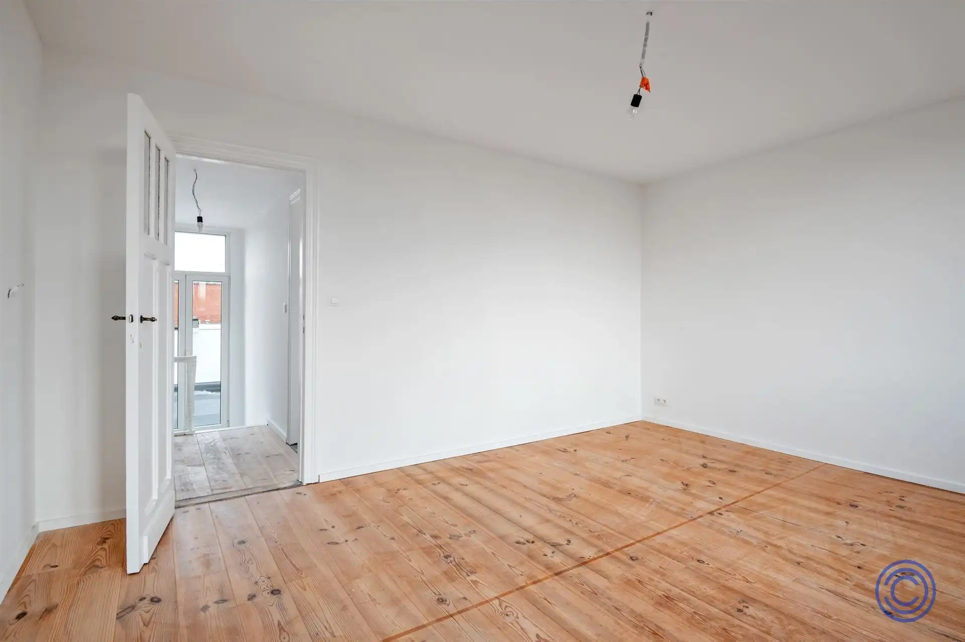 Fantastisch gerenoveerde 4-slpk woning met stadstuin! foto 11