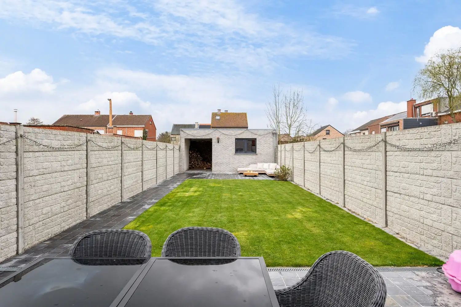 Volledig vernieuwde gezinswoning met tuin. foto 32