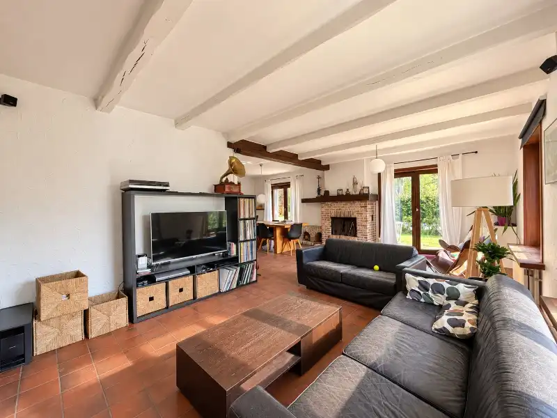 Rustig gelegen open bebouwing met 4 slaapkamers en zonnige tuin foto 8