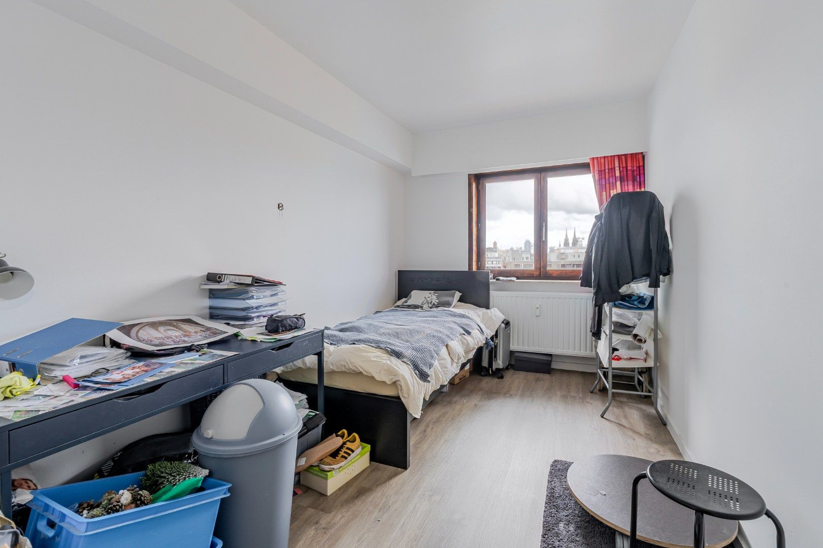 Instapklaar appartement te koop in Oostende met EPC-label B. 93 m², 2 badkamers, terras, streepje zeezicht en onderhoudsvriendelijke vinyl-laminaatvloer. foto 17