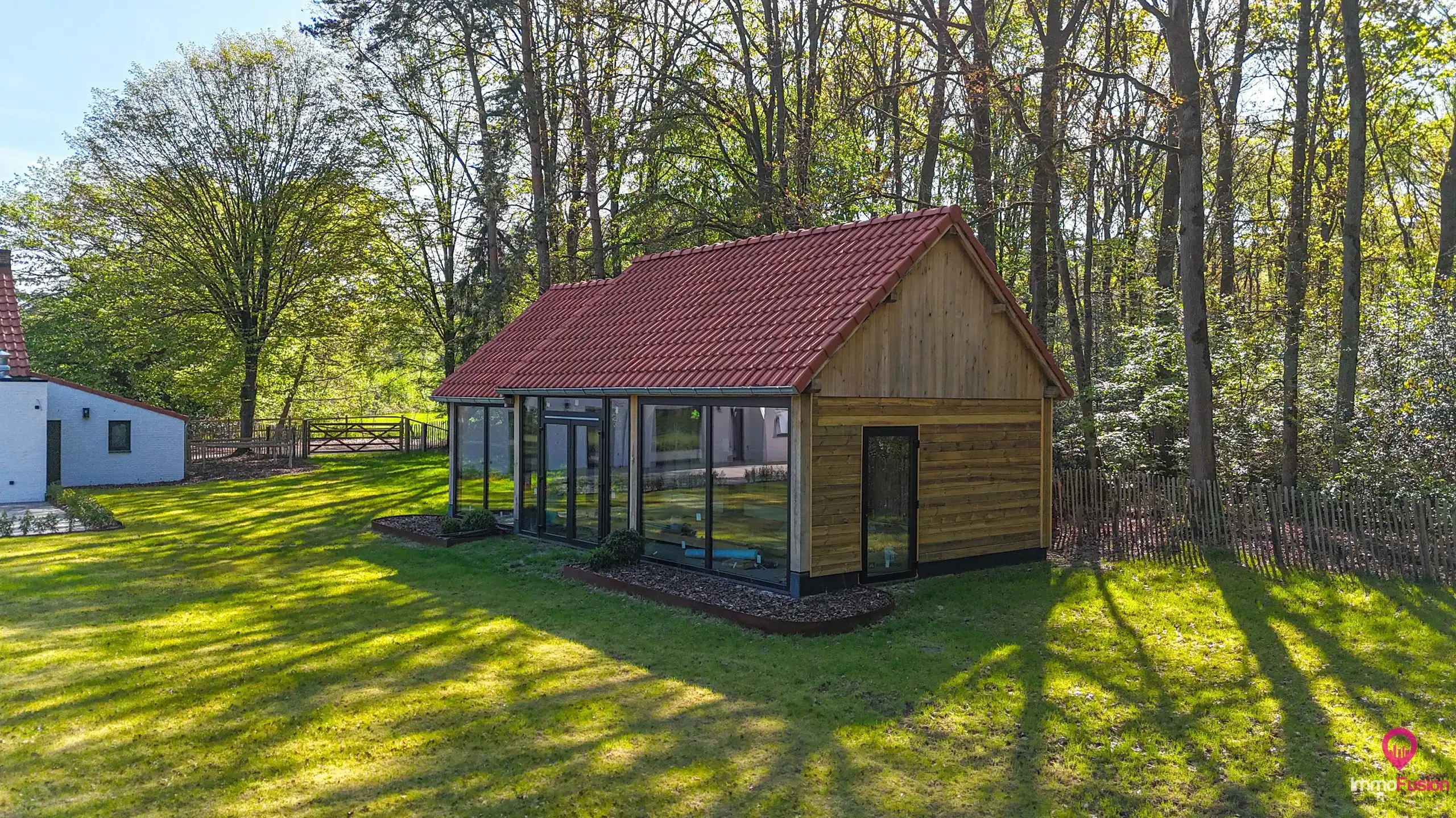Multifunctioneel horecapand op een perceel van 1.9 hectare! foto 57