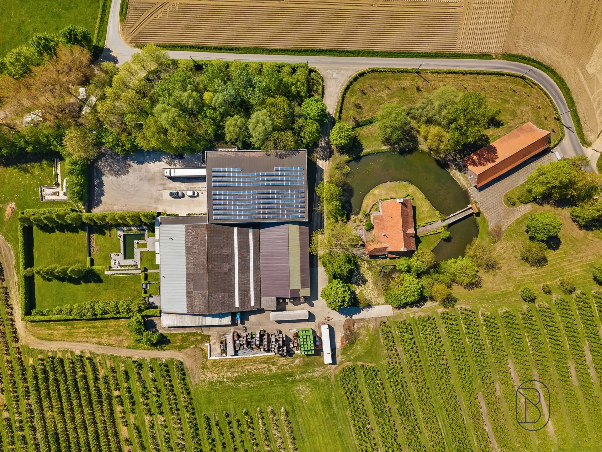Unieke eigendom op 18 hectare te Kwaremont foto 15
