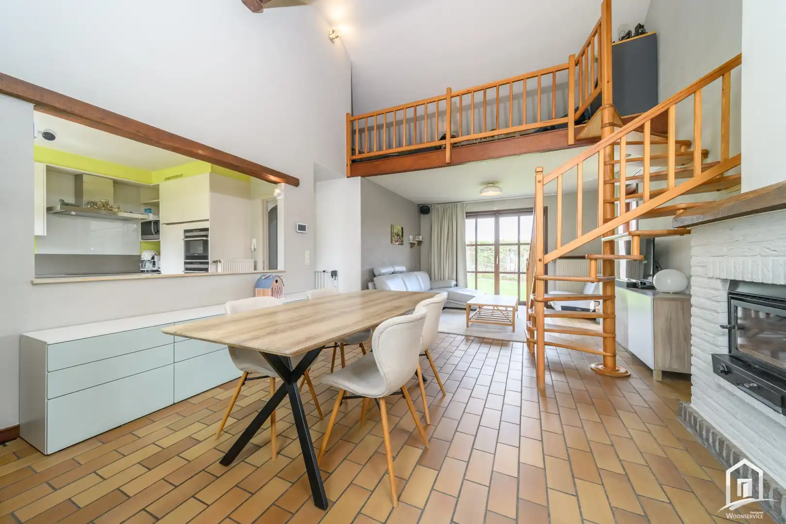 Instapklare gezinswoning op centrale locatie te Ronse! foto 3