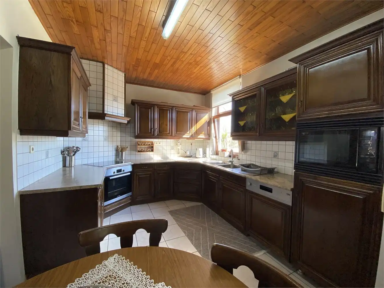 Ruim, instapklaar appartement met 4 slpks! foto 4