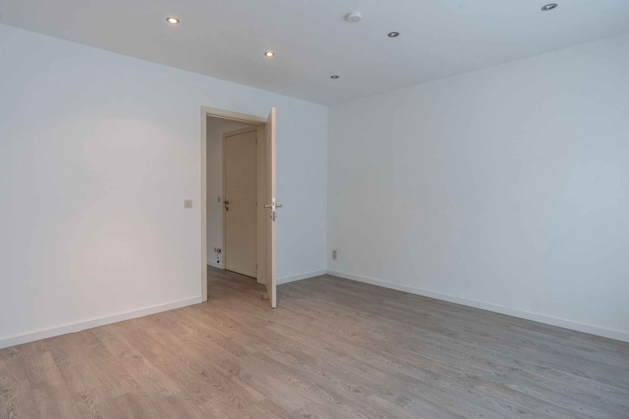 Gelijkvloers 1-2 slpk app met tuintje vlakbij centrum Beerse foto 14