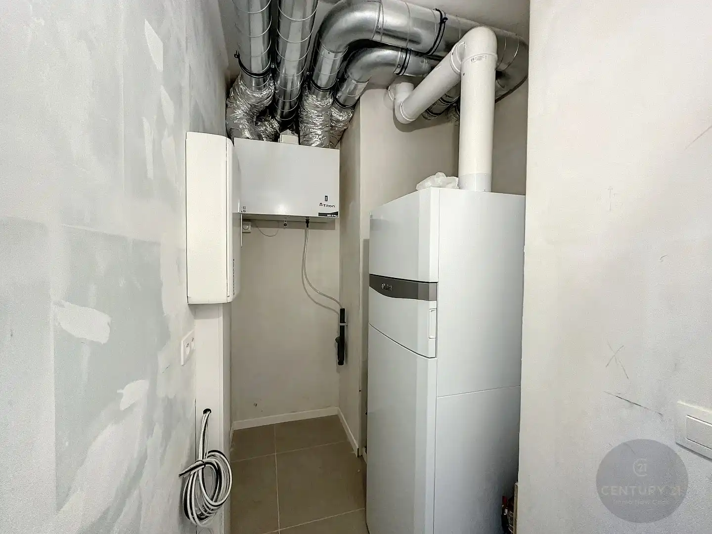 NIEUW en ZEER RUIM gelijkvloersappartement foto 18